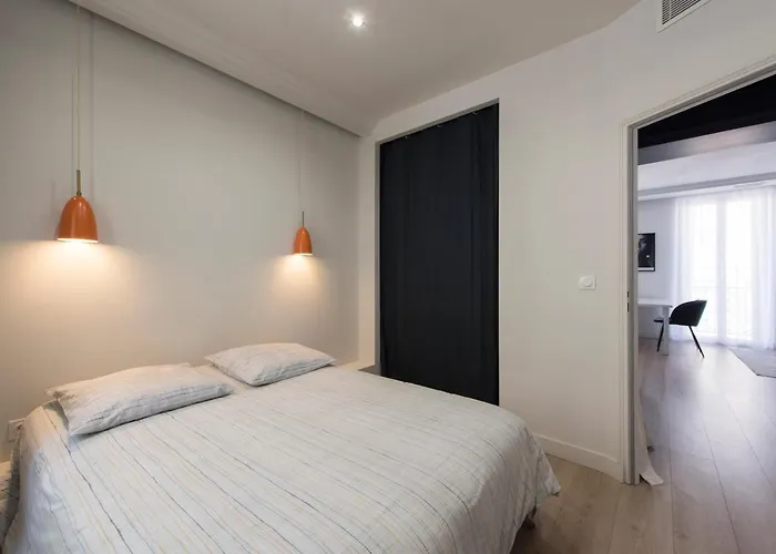 Appartement Nouveau F2 Calme Cœur De 1min De La